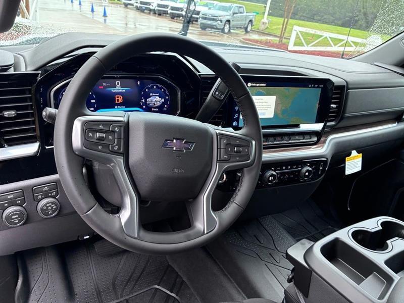 Chevrolet Silverado 1500 RST Crew Cab 4WD 2026