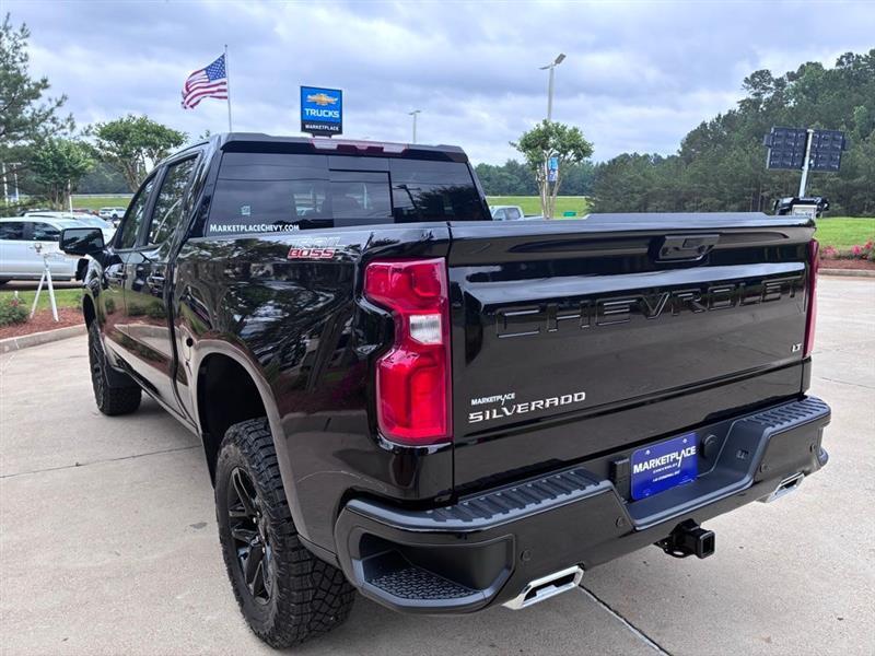 Chevrolet Silverado 1500 Trail Boss LT Crew Cab 4WD 2026