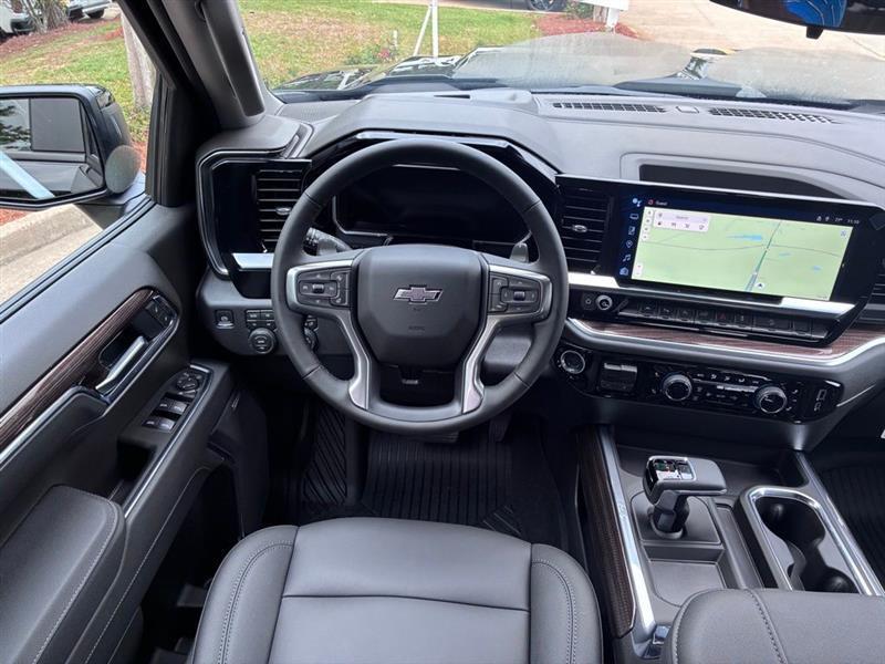 Chevrolet Silverado 1500 Trail Boss LT Crew Cab 4WD 2026