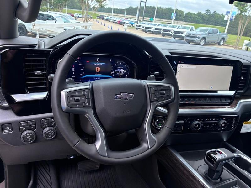 Chevrolet Silverado 1500 Trail Boss LT Crew Cab 4WD 2026