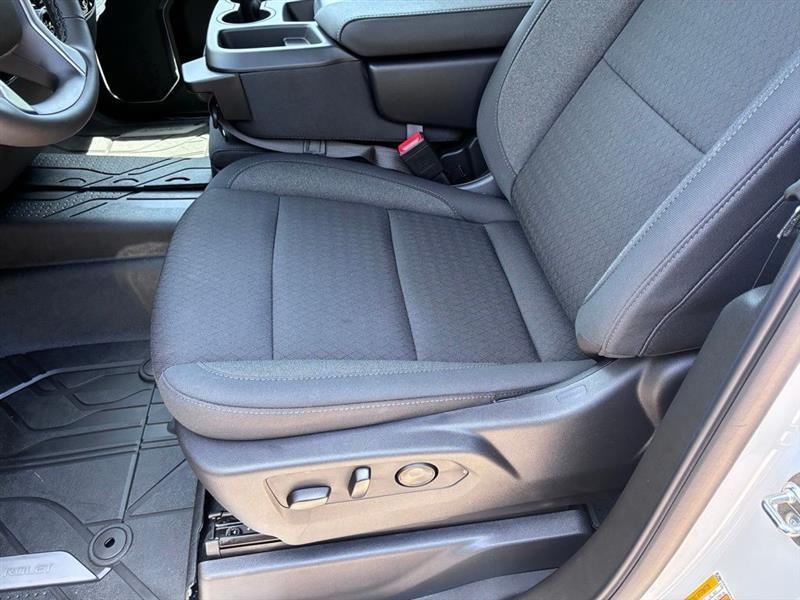 Chevrolet Silverado 1500 RST Crew Cab 4WD 2026