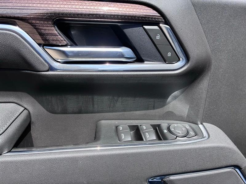 Chevrolet Silverado 1500 RST Crew Cab 4WD 2026