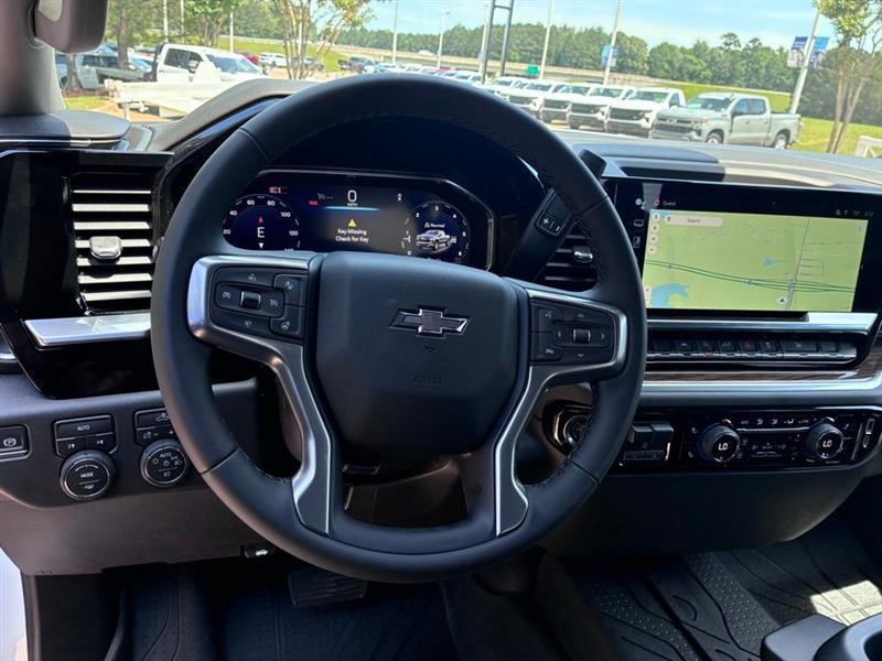 Chevrolet Silverado 1500 RST Crew Cab 4WD 2026