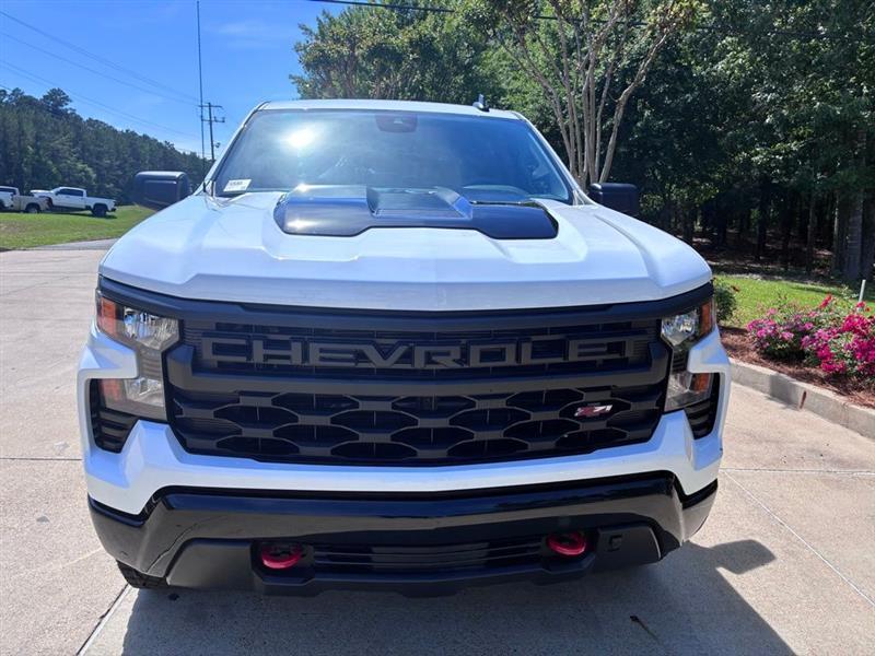 Chevrolet Silverado 1500 Trail Boss Custom Crew Cab 4WD 2026
