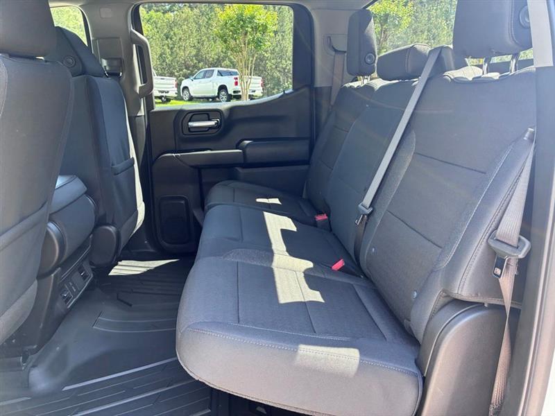 Chevrolet Silverado 1500 Trail Boss Custom Crew Cab 4WD 2026