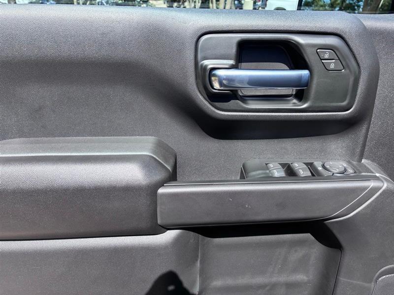 Chevrolet Silverado 1500 Trail Boss Custom Crew Cab 4WD 2026