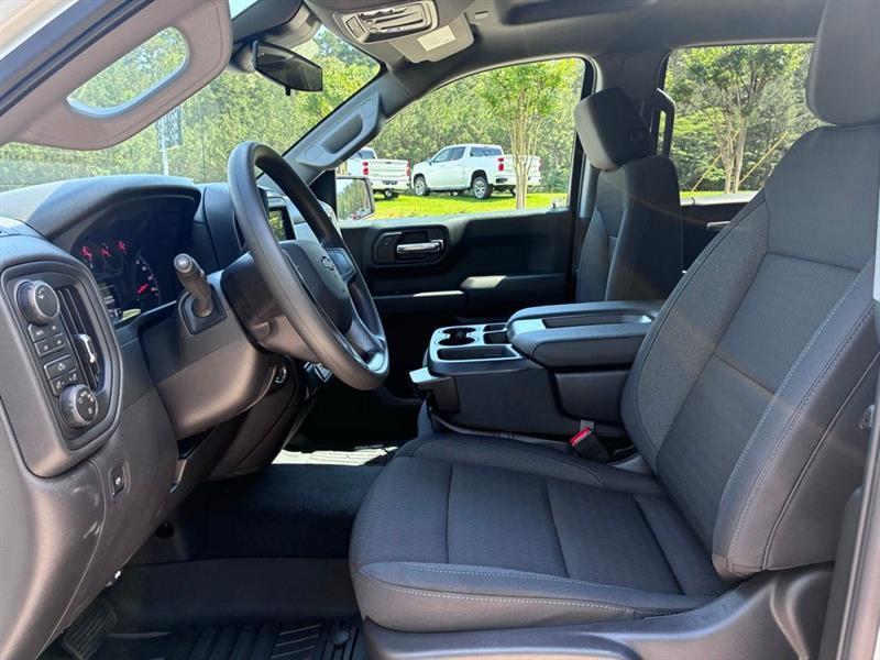 Chevrolet Silverado 1500 Trail Boss Custom Crew Cab 4WD 2026