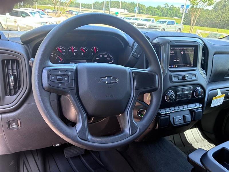 Chevrolet Silverado 1500 Trail Boss Custom Crew Cab 4WD 2026