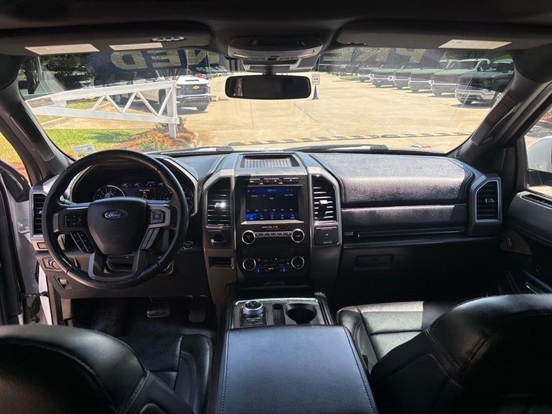 Ford Expedition  2020