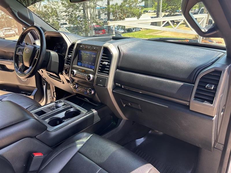 Ford Expedition  2020