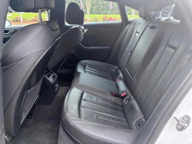 Audi A5 Premium S line 45 TFSII quattro 2024