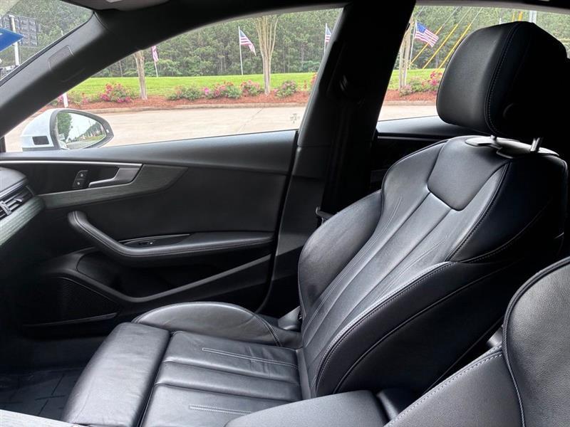 Audi A5 Premium S line 45 TFSII quattro 2024