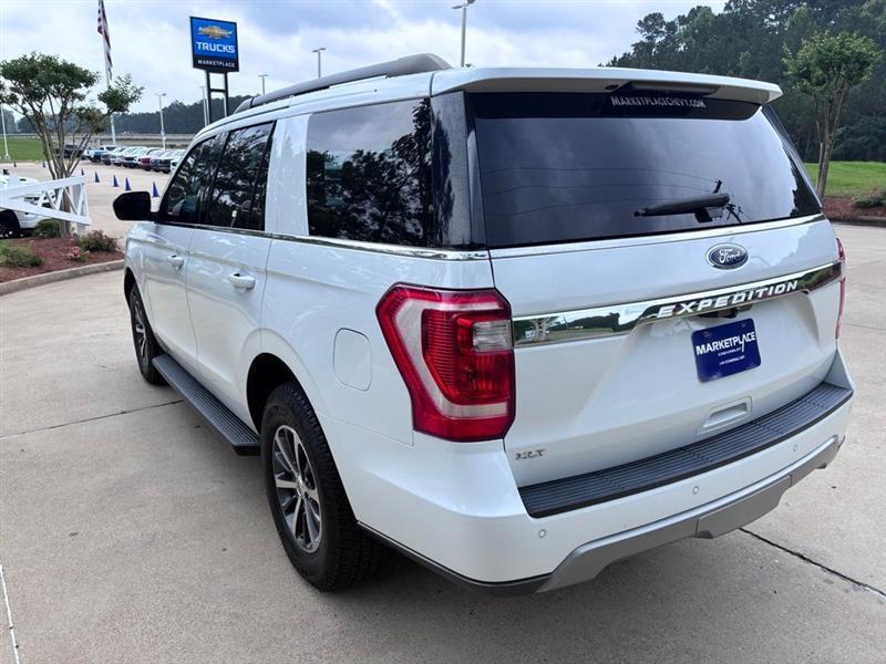 Ford Expedition XLT 2021