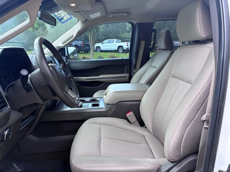 Ford Expedition XLT 2021