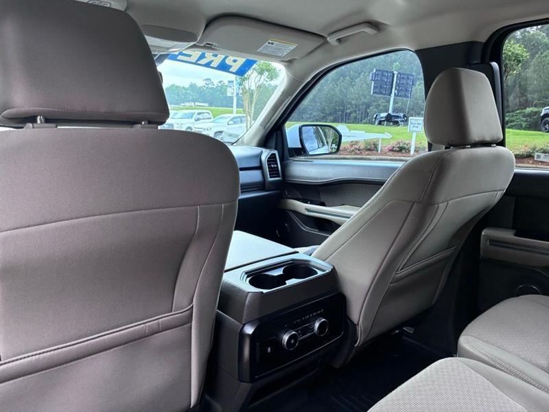 Ford Expedition XLT 2021