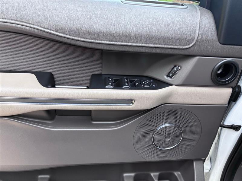 Ford Expedition XLT 2021