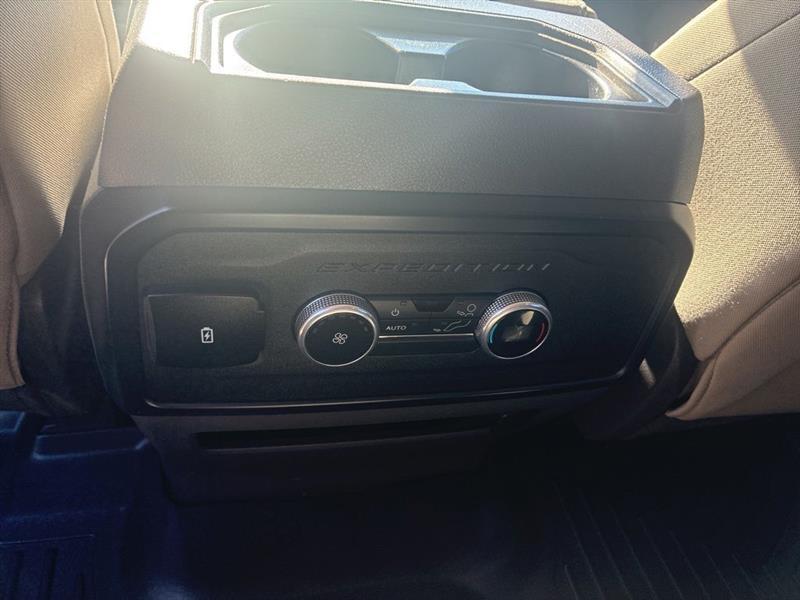 Ford Expedition XLT 2021