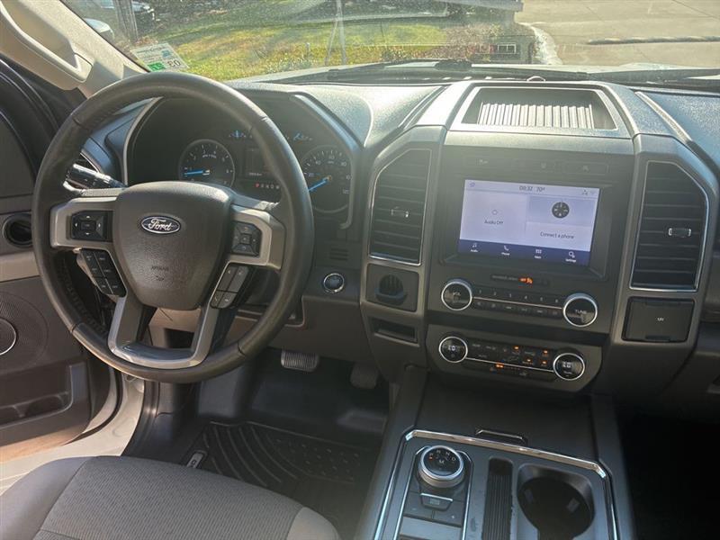 Ford Expedition XLT 2021