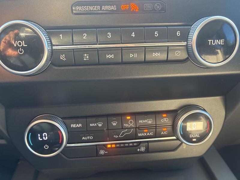 Ford Expedition XLT 2021
