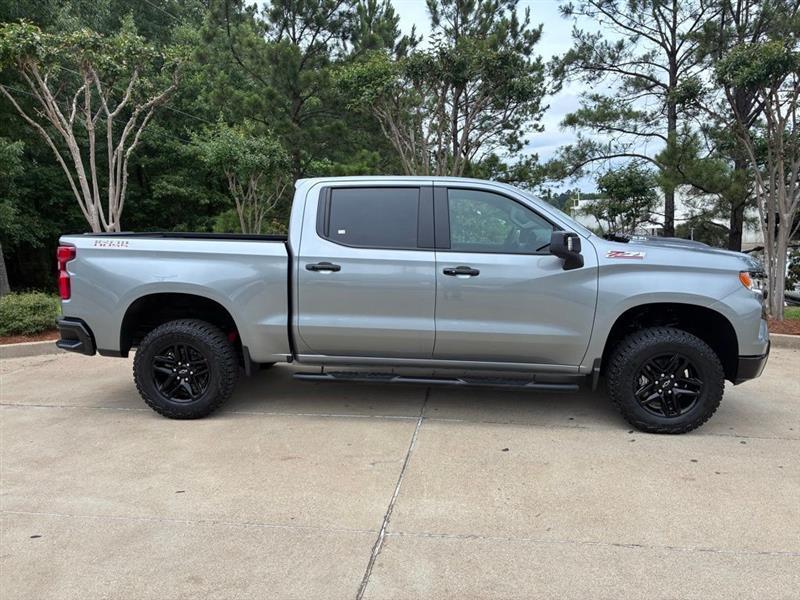Chevrolet Silverado 1500 Trail Boss LT Crew Cab 4WD 2026