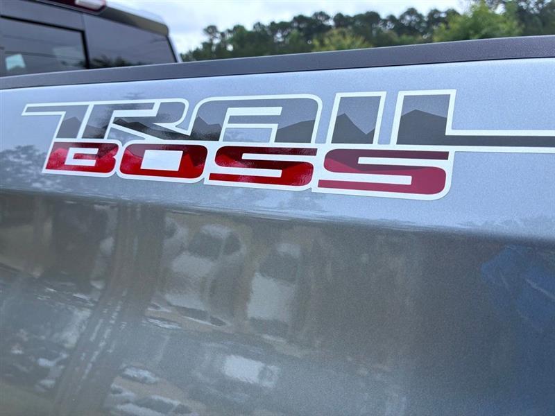 Chevrolet Silverado 1500 Trail Boss LT Crew Cab 4WD 2026
