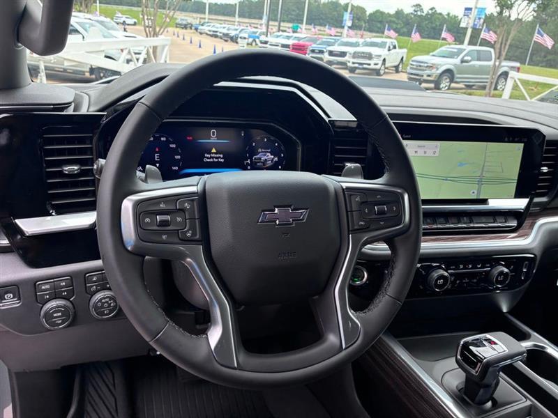 Chevrolet Silverado 1500 Trail Boss LT Crew Cab 4WD 2026