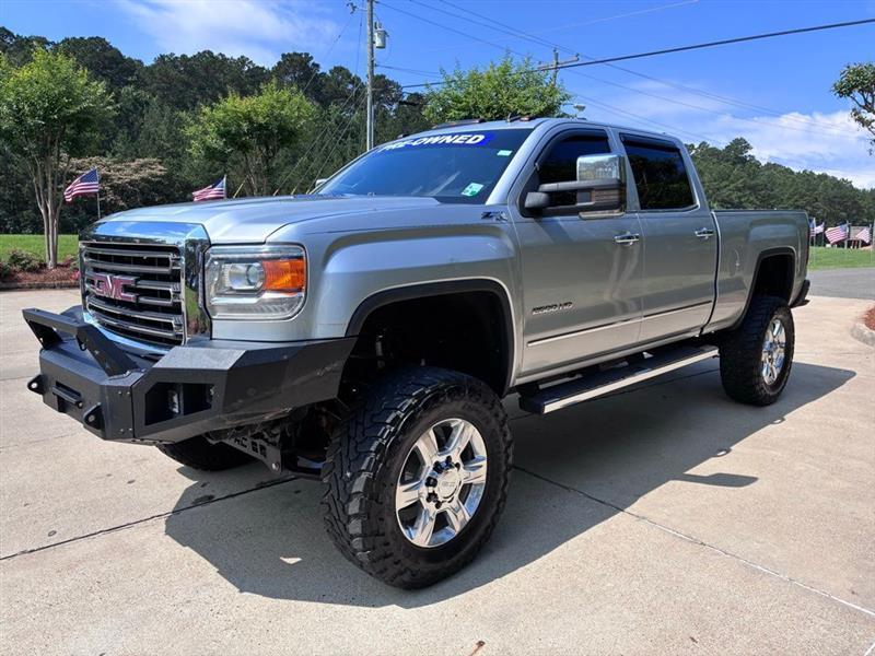 GMC Sierra 2500HD SLT Crew Cab 4WD 2015