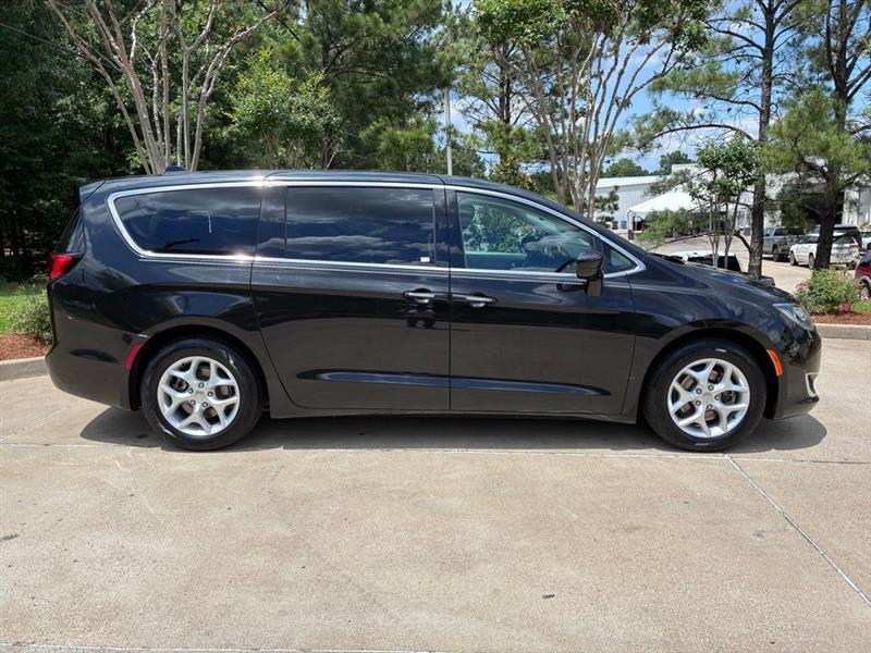 Chrysler Pacifica Touring Plus 2018