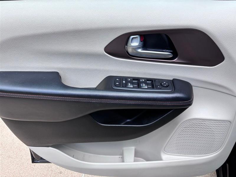 Chrysler Pacifica Touring Plus 2018