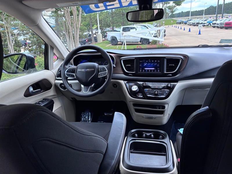 Chrysler Pacifica Touring Plus 2018