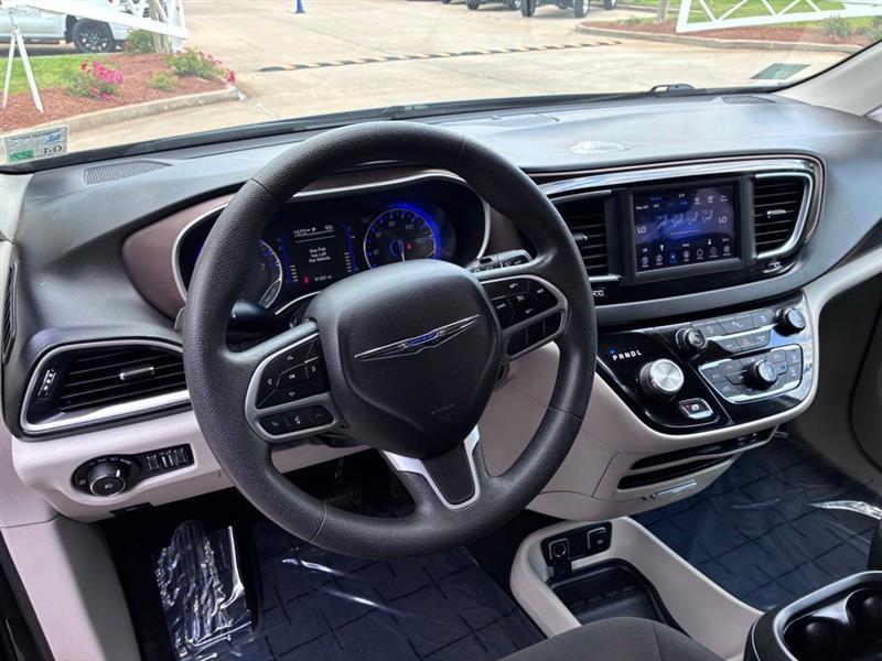 Chrysler Pacifica Touring Plus 2018