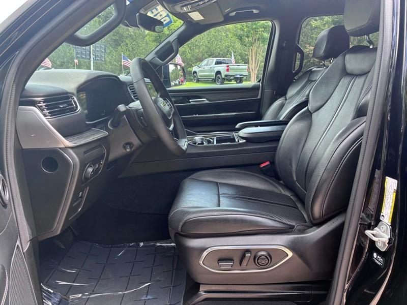 Jeep Wagoneer Series II 2024
