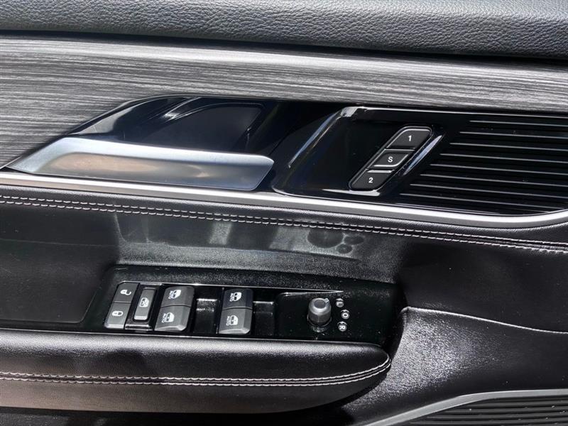 Jeep Wagoneer Series II 2024