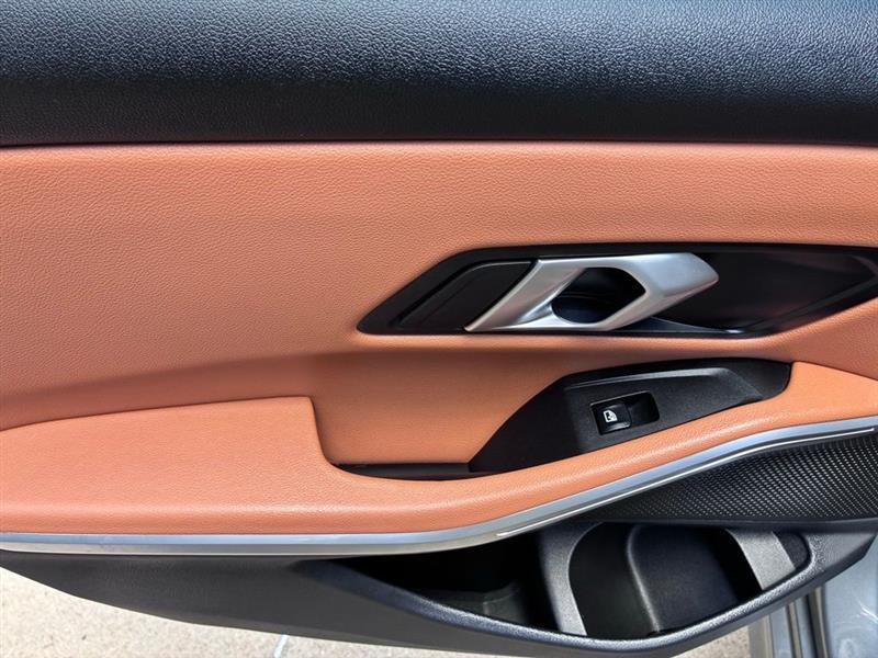 BMW 3-Series 330i 2025