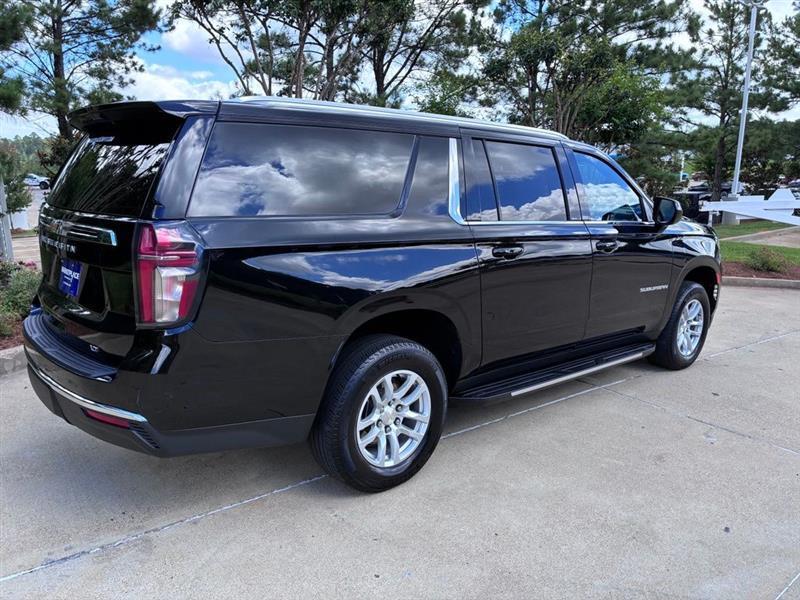 Chevrolet Suburban LT 2WD 2024