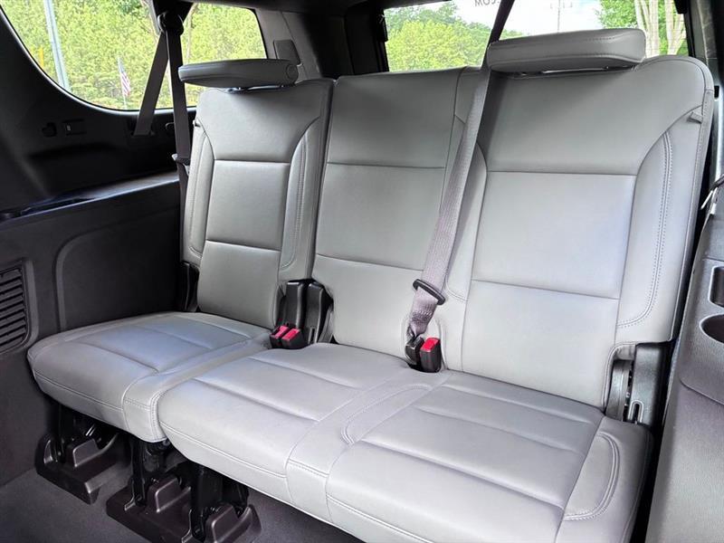 Chevrolet Suburban LT 2WD 2024