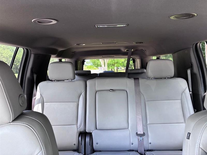 Chevrolet Suburban LT 2WD 2024