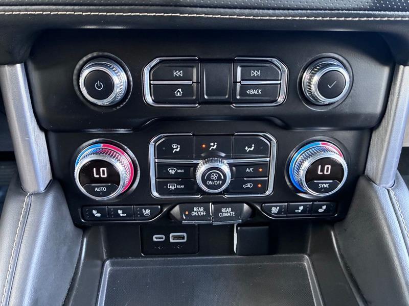 GMC Yukon SLT 2WD 2024