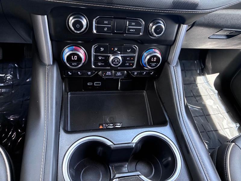 GMC Yukon SLT 2WD 2024