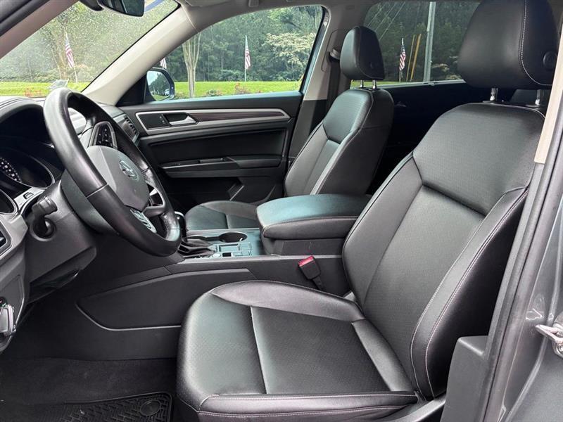 Volkswagen Atlas SE 2021
