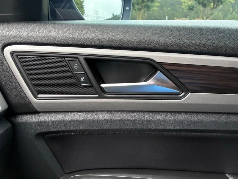 Volkswagen Atlas SE 2021