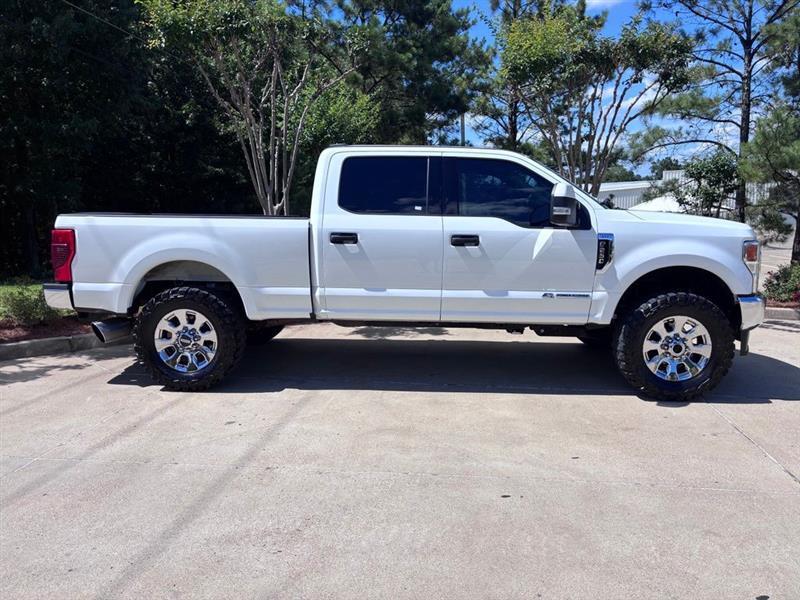 Ford F-250 SD XLT Crew Cab 4WD 2022
