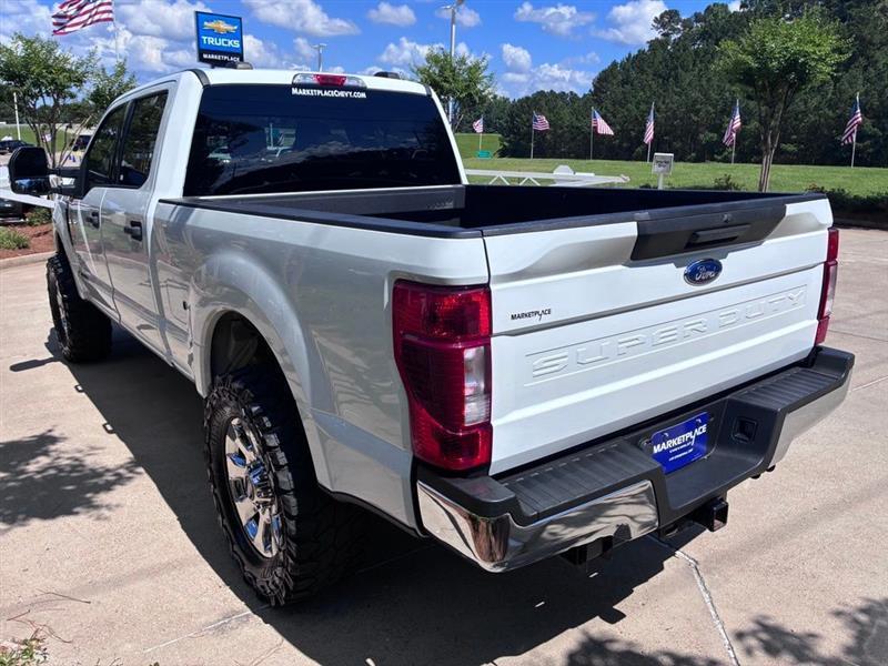 Ford F-250 SD XLT Crew Cab 4WD 2022