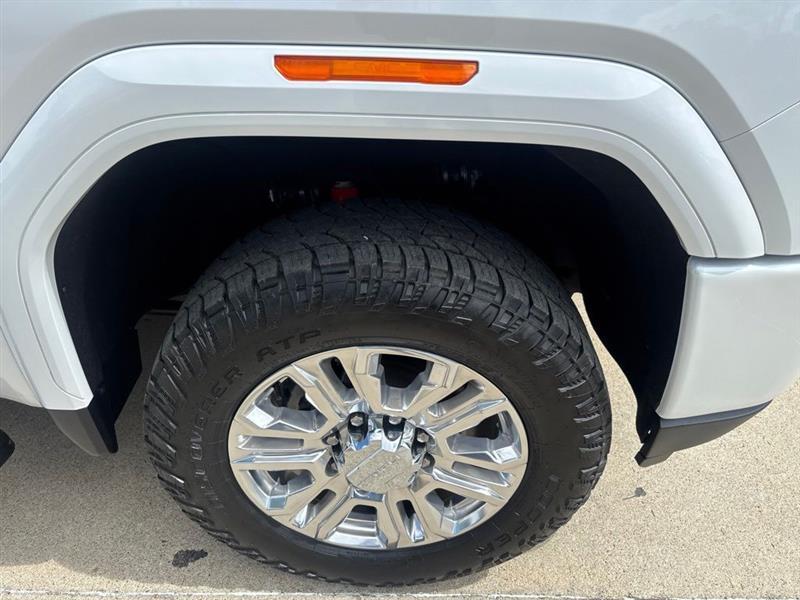 GMC Sierra 2500HD Denali Crew Cab 4WD SB 2022