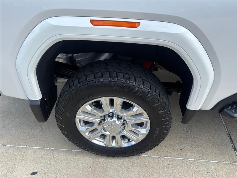 GMC Sierra 2500HD Denali Crew Cab 4WD SB 2022