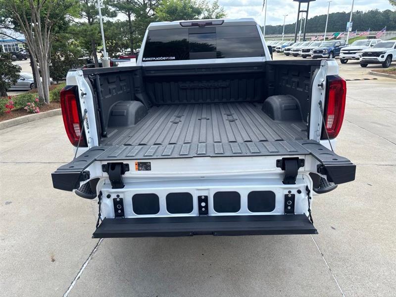 GMC Sierra 2500HD Denali Crew Cab 4WD SB 2022