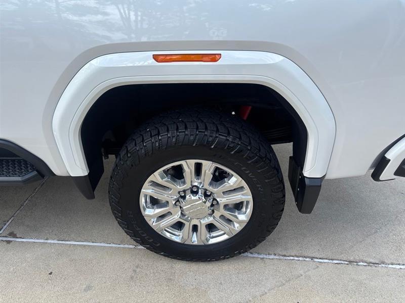 GMC Sierra 2500HD Denali Crew Cab 4WD SB 2022