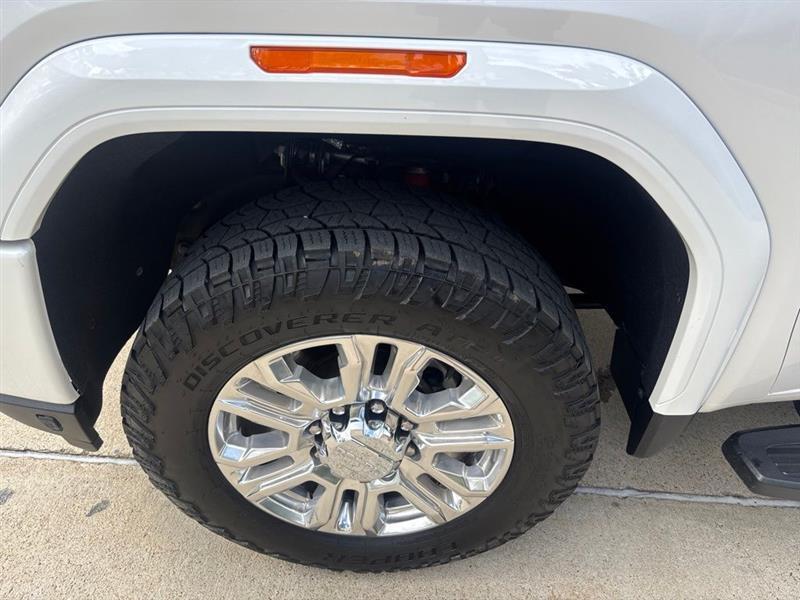 GMC Sierra 2500HD Denali Crew Cab 4WD SB 2022