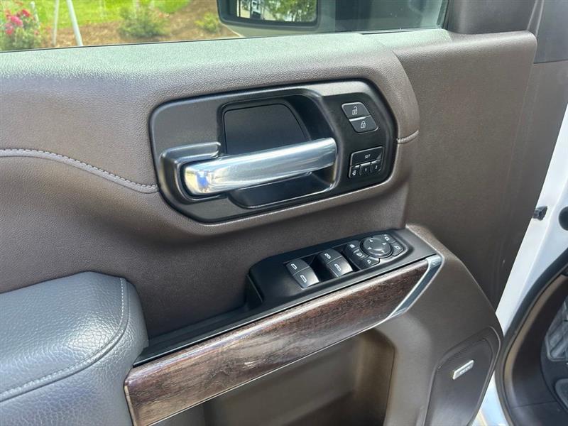 GMC Sierra 2500HD Denali Crew Cab 4WD SB 2022