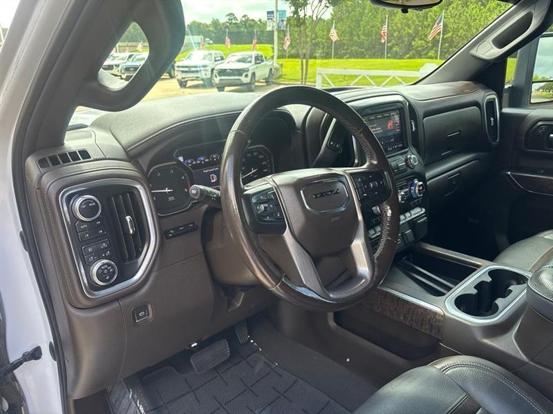GMC Sierra 2500HD Denali Crew Cab 4WD SB 2022